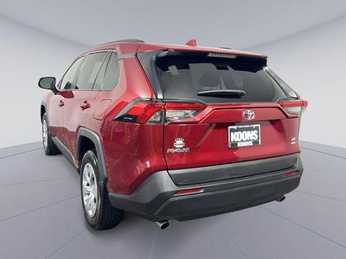 2020 Toyota RAV4 LE