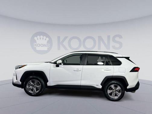 2025 Toyota RAV4 Hybrid XLE