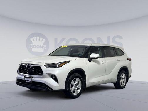 2024 Toyota Highlander LE