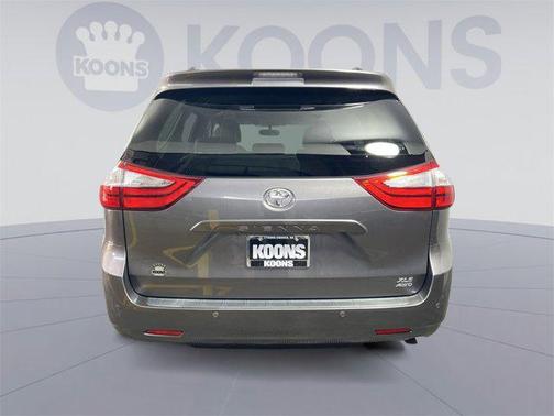 2015 Toyota Sienna XLE Premium