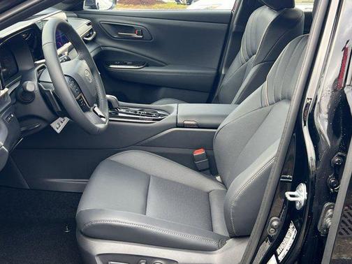 2025 Toyota Crown Signia Limited