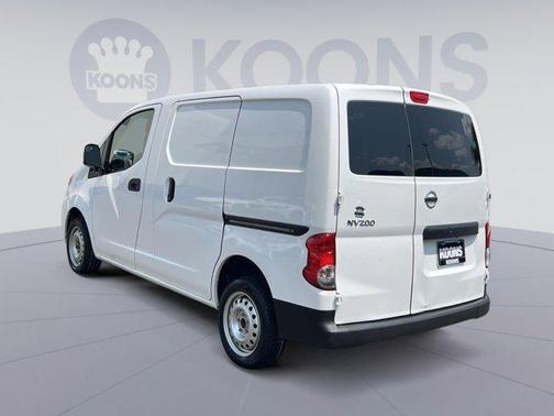 2021 Nissan NV200 S