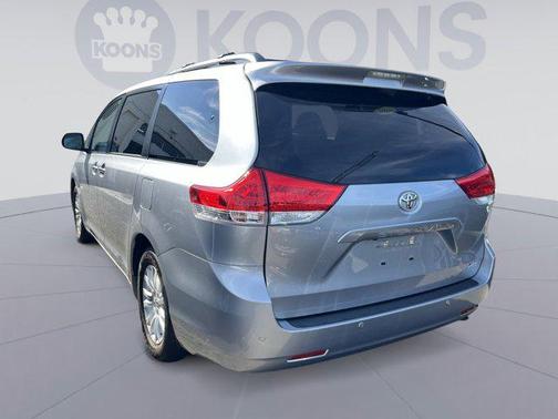 2013 Toyota Sienna XLE