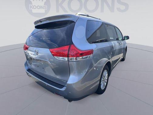 2013 Toyota Sienna XLE