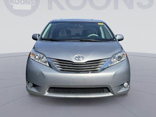 2013 Toyota Sienna XLE
