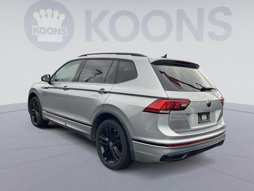 2022 Volkswagen Tiguan 2.0T SE R-Line Black