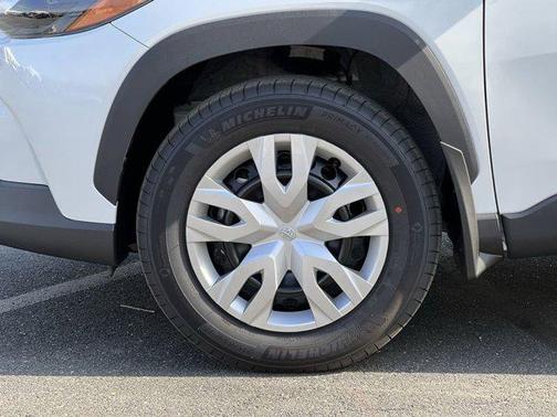 Wind Chill Pearl 2026 Toyota Corolla Cross L