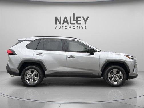 2025 Toyota RAV4 Hybrid SE