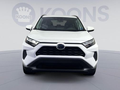 Ice Cap 2024 Toyota RAV4 Hybrid LE