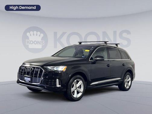Mythos Black Metallic 2023 Audi Q7 45 Premium Plus