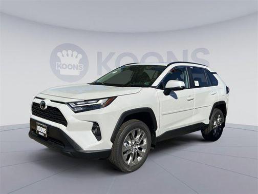 2025 Toyota RAV4 XLE Premium