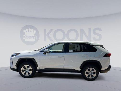 2025 Toyota RAV4 LE