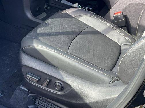 2025 Toyota Sienna Platinum