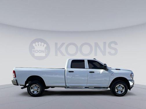 2024 RAM 2500 Tradesman Crew Cab 4x4 8' Box