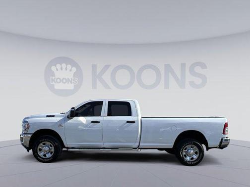 2024 RAM 2500 Tradesman Crew Cab 4x4 8' Box