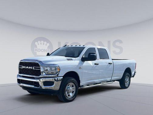 2024 RAM 2500 Tradesman Crew Cab 4x4 8' Box