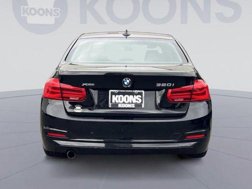 2017 BMW 320 i