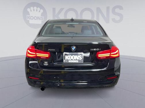 2017 BMW 320 i