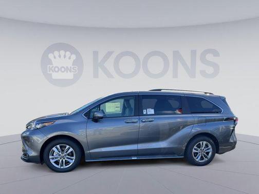 2026 Toyota Sienna XLE