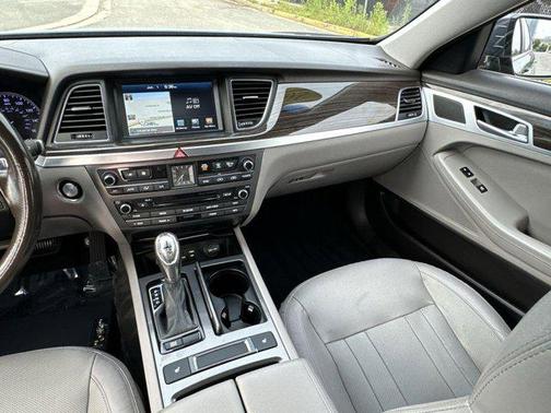 2015 Hyundai Genesis 3.8
