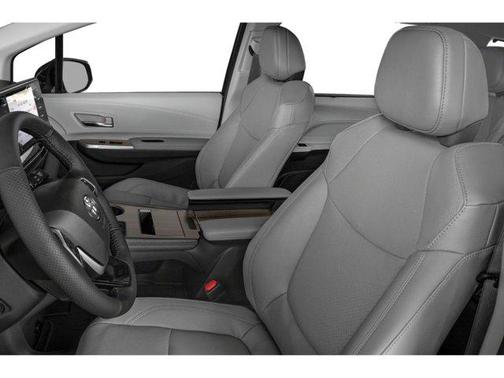 2025 Toyota Sienna Limited 7-Passenger