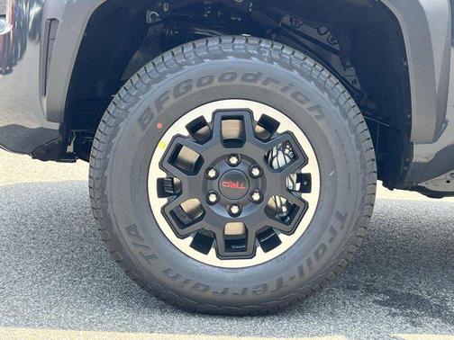 2025 Toyota Tacoma TRD Off Road