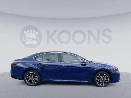 Reservoir Blue 2025 Toyota Camry XLE