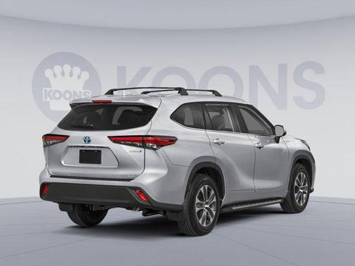 2025 Toyota Highlander Hybrid XLE
