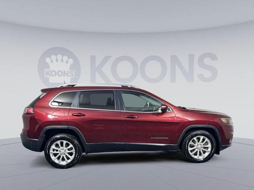 Velvet Red Pearlcoat 2019 Jeep Cherokee Latitude