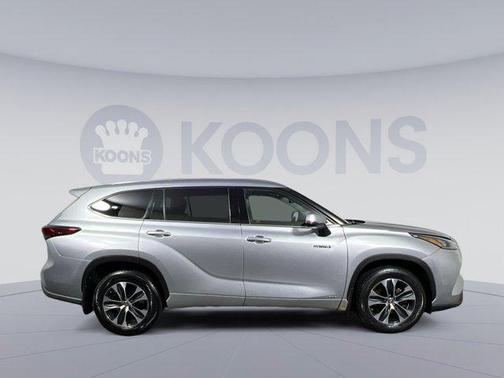 2020 Toyota Highlander Hybrid XLE