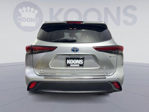 2020 Toyota Highlander Hybrid XLE