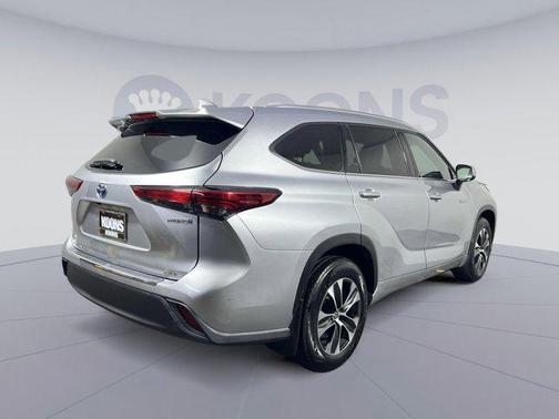 2020 Toyota Highlander Hybrid XLE