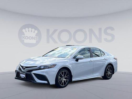 2024 Toyota Camry SE
