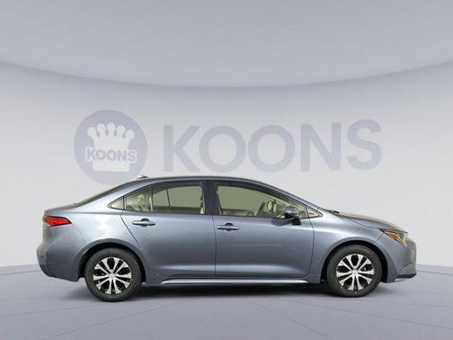 2022 Toyota Corolla Hybrid LE