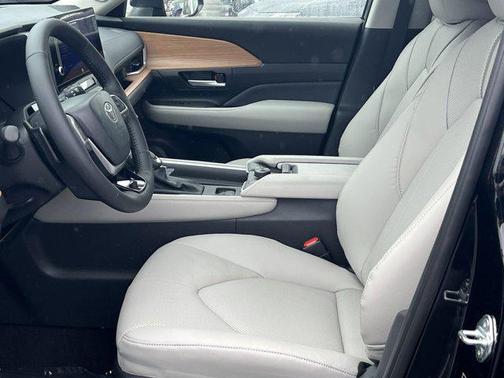 2025 Toyota Grand Highlander Platinum