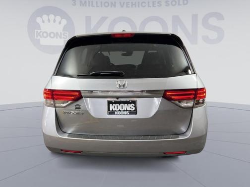 Photo 4 of 26 of 2016 Honda Odyssey EX-L