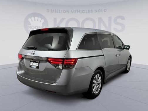 Photo 5 of 26 of 2016 Honda Odyssey EX-L