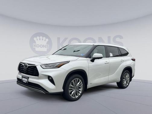 Wind Chill Pearl 2026 Toyota Highlander Hybrid Platinum