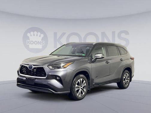 2024 Toyota Highlander Hybrid XLE
