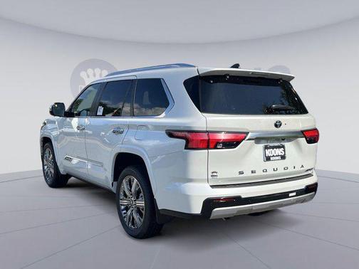 2025 Toyota Sequoia Base