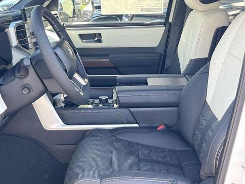 2025 Toyota Sequoia Base