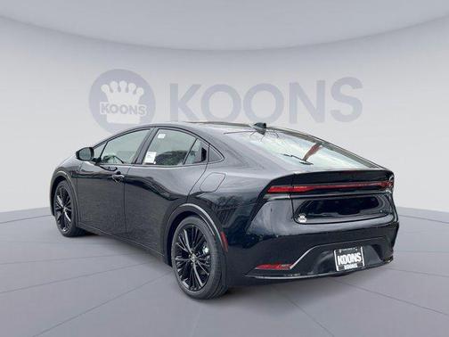 2025 Toyota Prius L