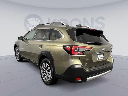 Autumn Green Metallic 2023 Subaru Outback Touring