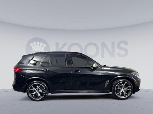 2022 BMW X5 M50i