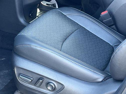 2025 Toyota Sienna Platinum