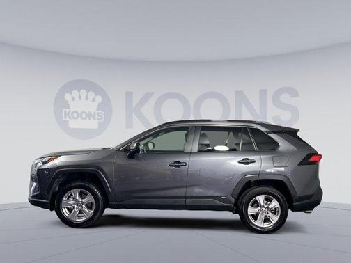 2025 Toyota RAV4 Hybrid SE