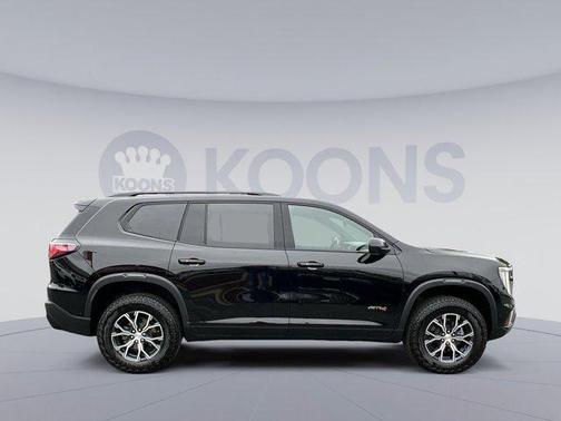 2025 GMC Acadia AWD AT4