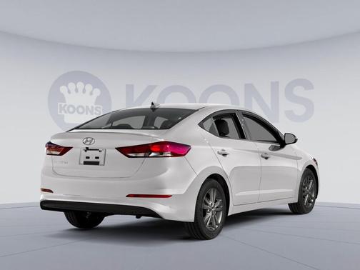Quartz White Pearl 2017 Hyundai ELANTRA SE