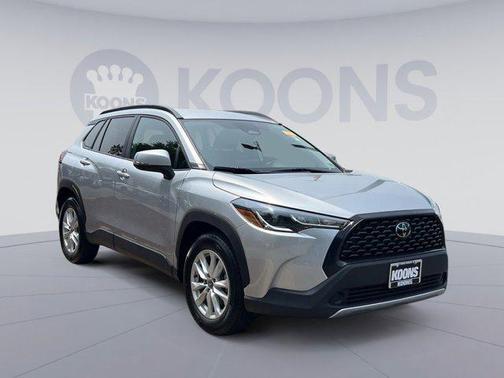 2023 Toyota Corolla Cross LE