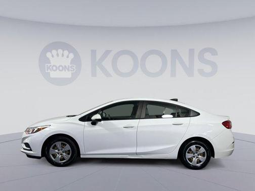 Summit White 2018 Chevrolet Cruze LS